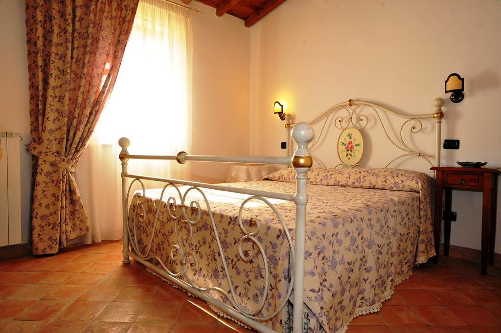 Agriturismo Santa Veronica Villa Acquapendente Room photo